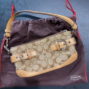 Coach No C06K-5107 Tan Shoulder Bag 9.5"L x 1.5